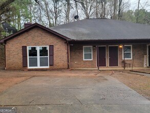 Building Photo - 1086 Summer Brook Anx