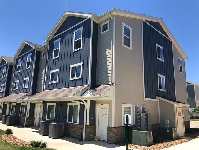 Foto del edificio - 21155 Gosling Rd