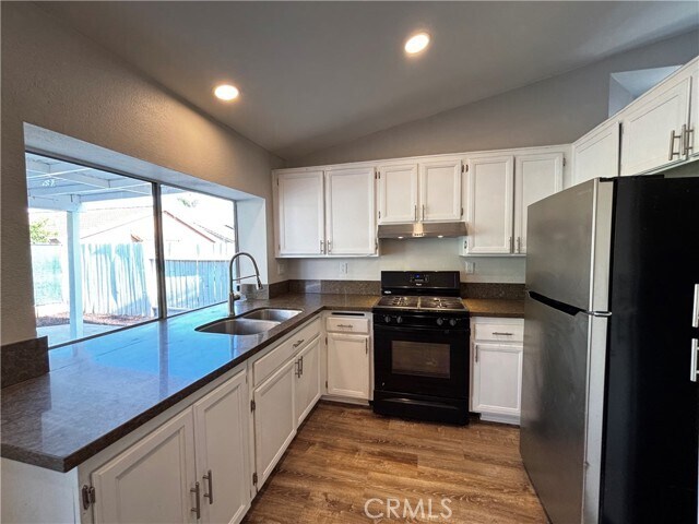Building Photo - 14890 Lavender Ln