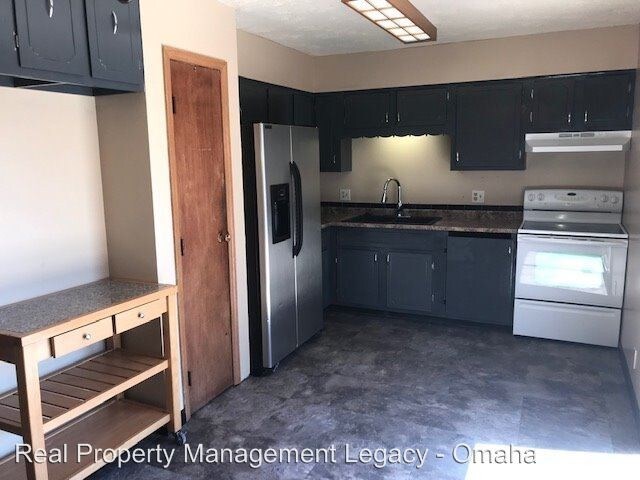 Building Photo - 3 br, 1 bath House - 6423 Vane Street