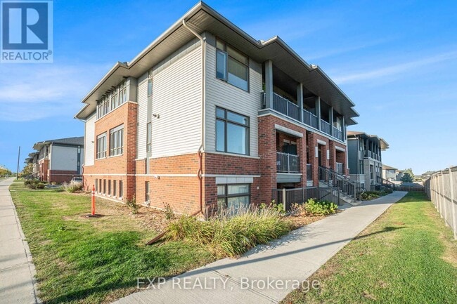 Building Photo - 70 Jaguar Private