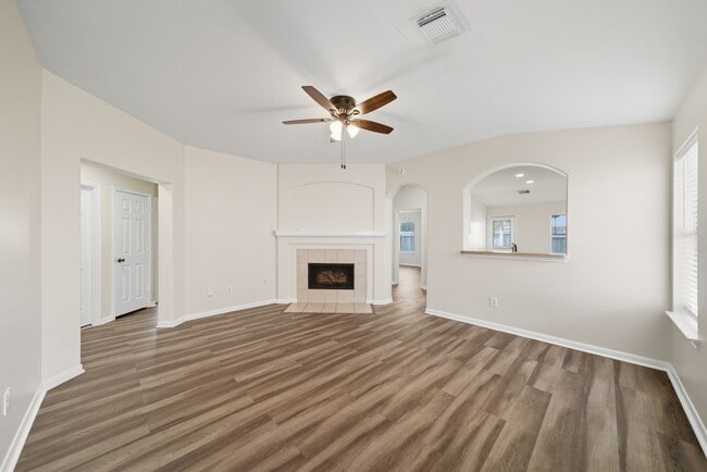 Building Photo - 1735 Riane Ln