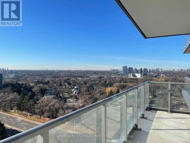 Building Photo - 36 Forest Manor Rd