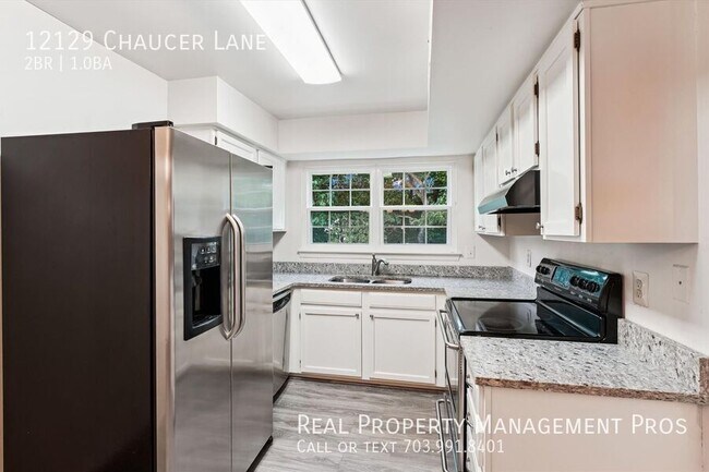 Foto del edificio - 12129 Chaucer Ln