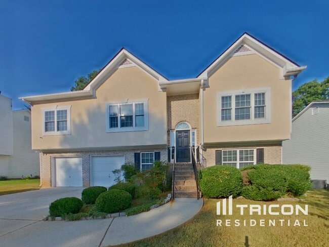 Building Photo - 318 Summit View Dr