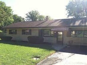 Building Photo - 614 Terrace View Dr