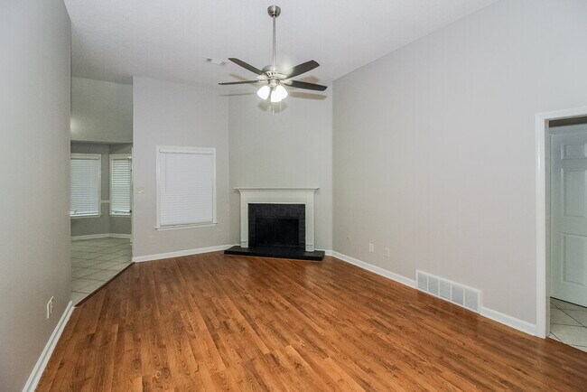 Building Photo - 8315 Red Creek Dr
