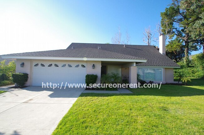Building Photo - Beautiful Thousand Oaks Pool Home