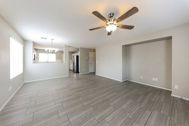 Foto del edificio - 9246 N 86th Ave