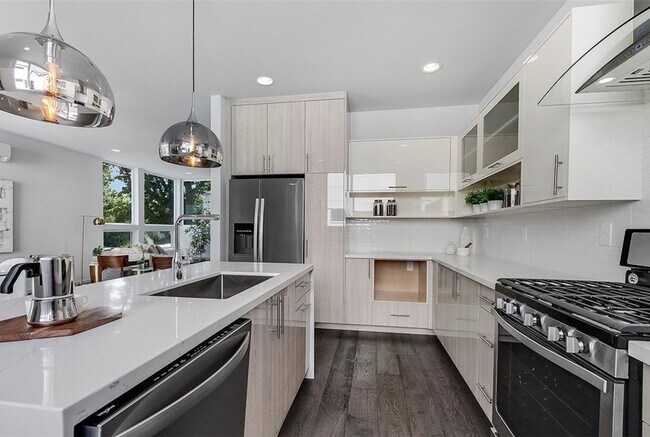 Foto del edificio - 730 26th Ave S