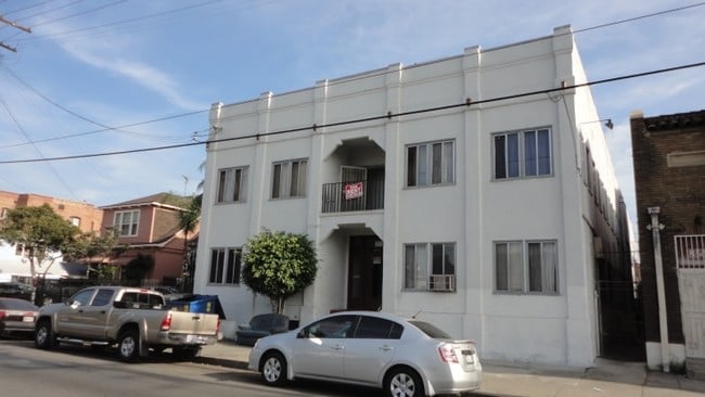 Building Photo - The Pilon at LA Live LLC