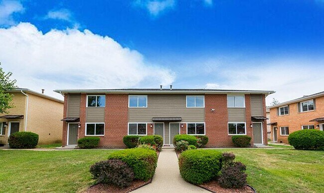 Foto del edificio - The Boulevard Townhomes