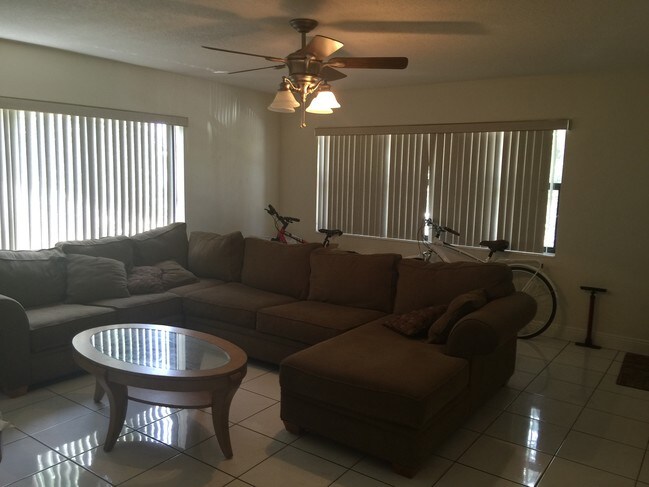 large furnished living room - 260 SW 7th St