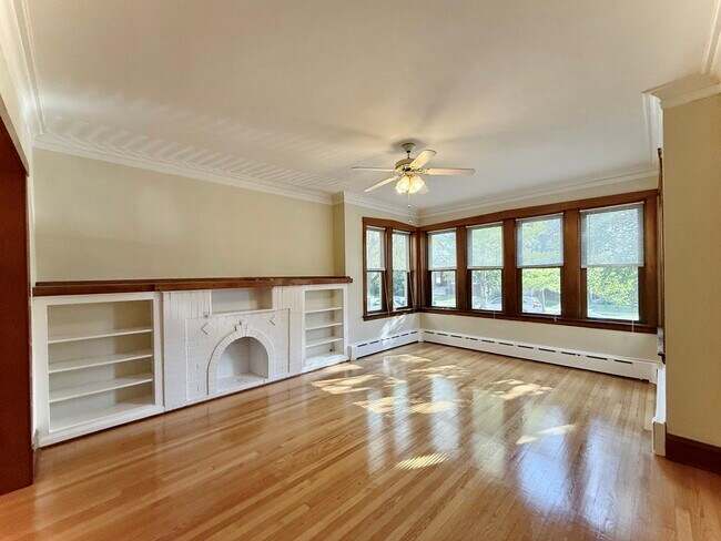 Foto del edificio - 5446 W Agatite Ave