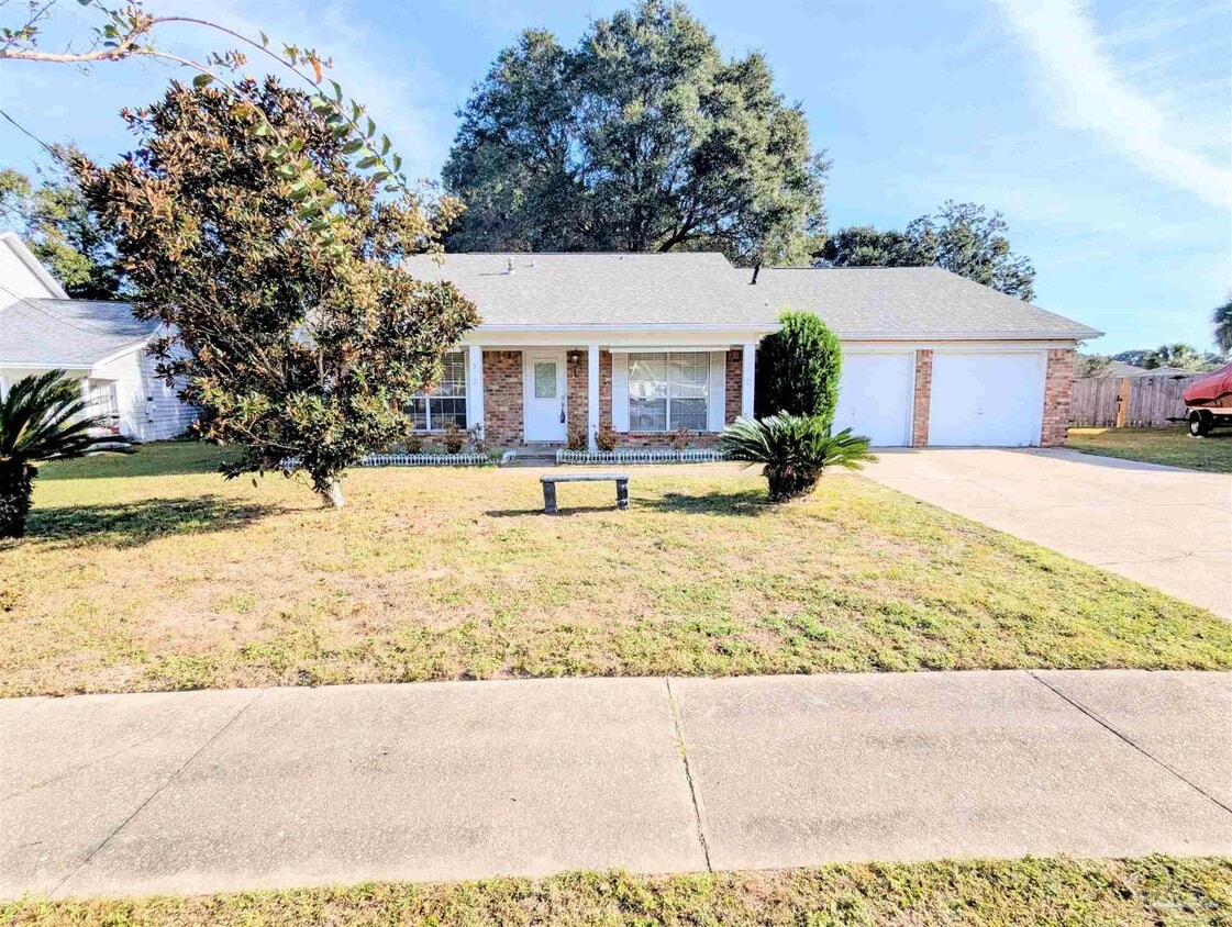 Primary Photo - 512 Quail Nest Ln