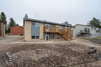 Building Photo - 4930 King Arthur Way