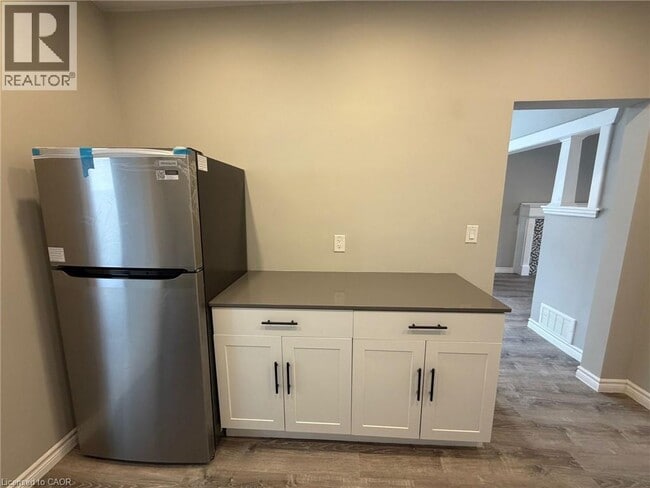 Building Photo - 169 Ottawa St S