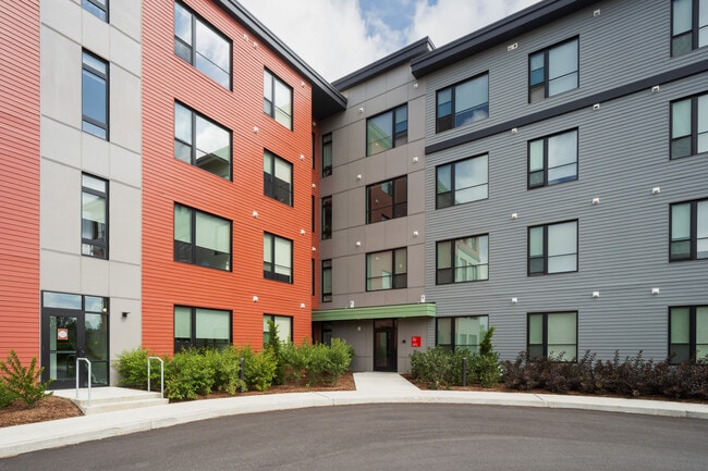 Building Photo - 303 Market Street Apartments