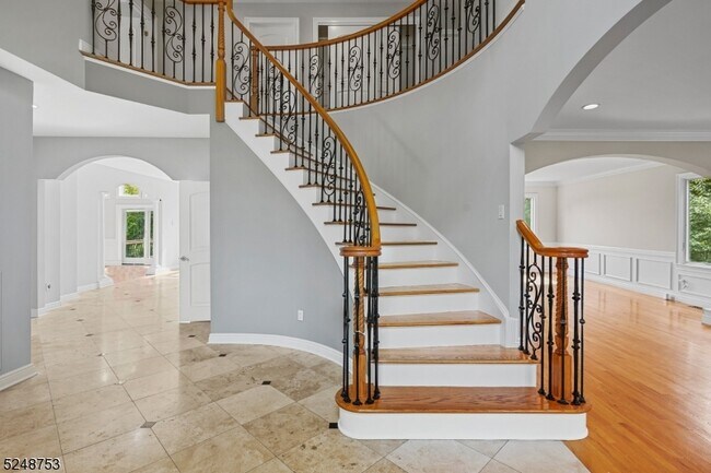 Foto del edificio - 119 Meadowbrook Ave