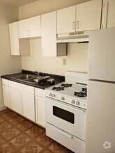Building Photo - 5403 S Maplewood Ave