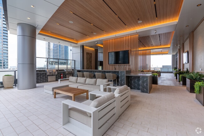 Outdoor Lounge - 415Colorado