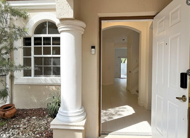 Foto del edificio - 4959 SW 135th Way