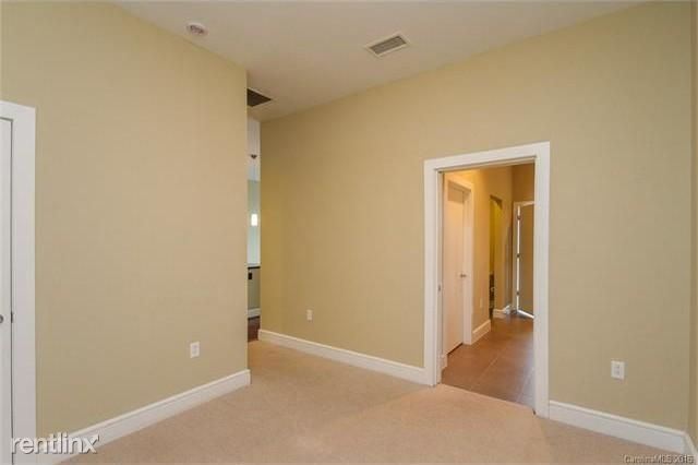 Building Photo - 2 br, 2 bath Condo - 333 W Trade