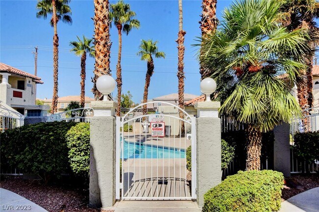 Foto del edificio - 6812 W Elm Creek Dr