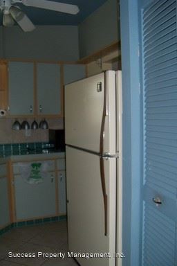Building Photo - 7079 Holiday Dr