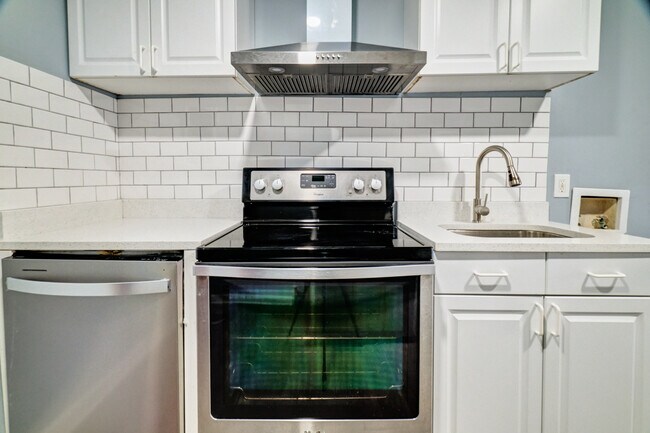 Foto del edificio - 575 Springwood Dr