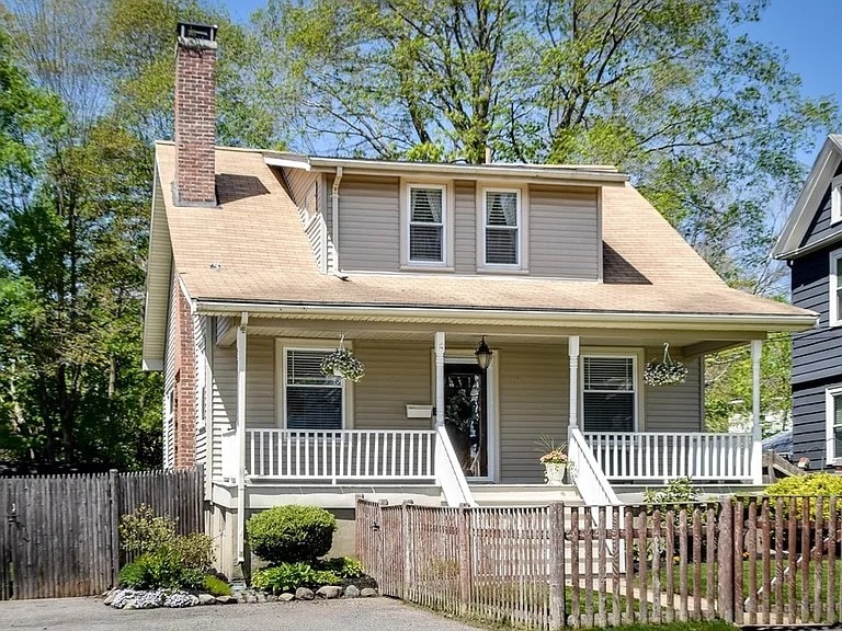 Primary Photo - 31 Wood Ave