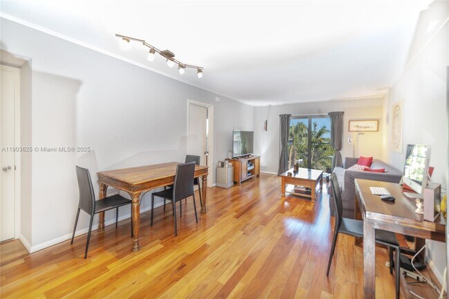 Foto del edificio - 1674 Bay Rd