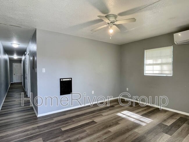Foto del edificio - 1223 Avenue L Ave
