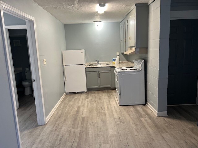 Foto del edificio - Studio Apartments - All Utilities Included