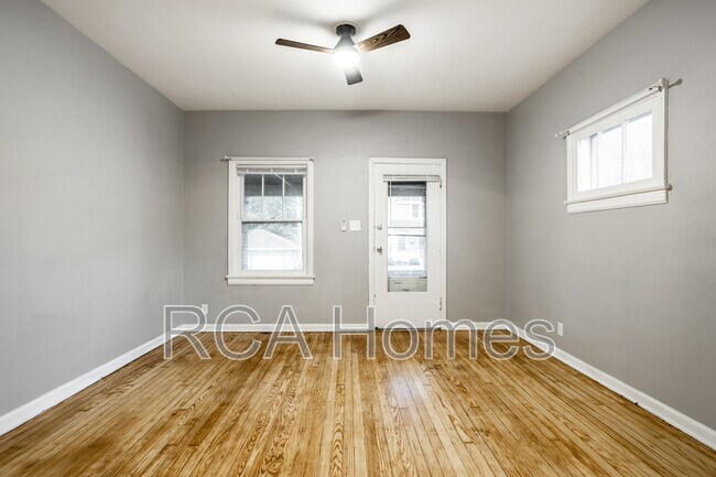 Foto del edificio - 1046 E Bradbury Ave