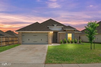 Building Photo - 3348 Grand Lake Dr