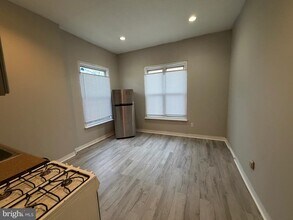 Building Photo - 4643 Leiper St