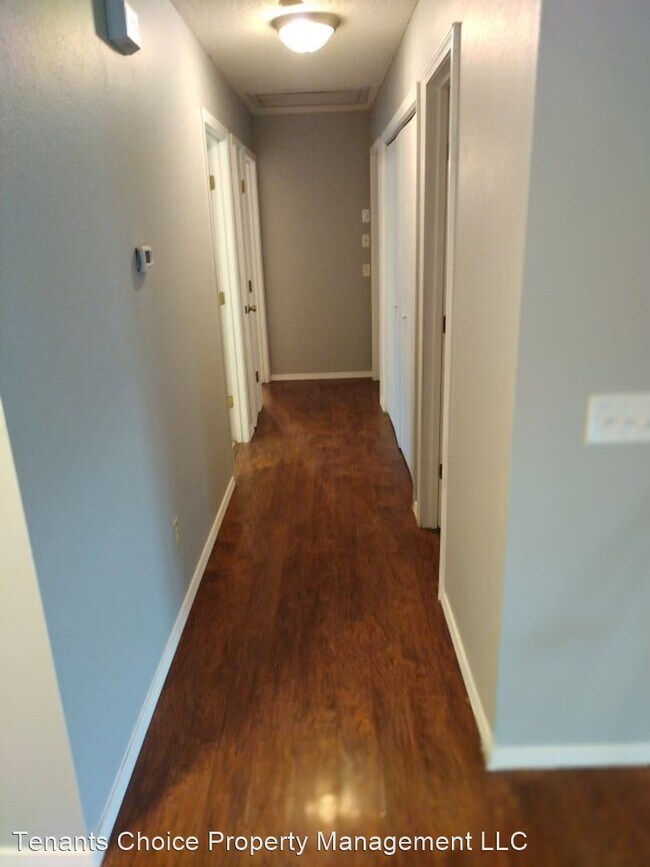 Building Photo - 3 br, 2 bath House - 3816 W Overland St