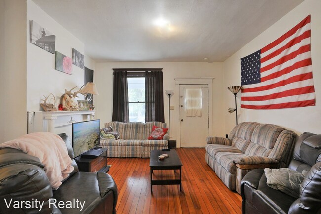 4 br, 1.5 bath House - 73 E. Maynard Avenue photo'