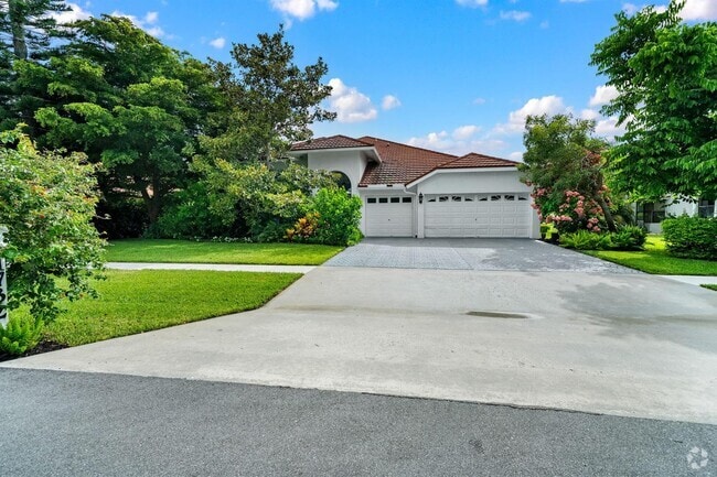 Building Photo - 1732 Farmington Cir