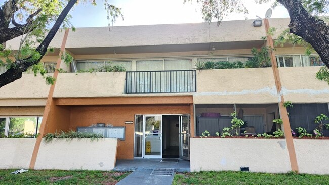 Building Photo - 488 NE 18th Ave