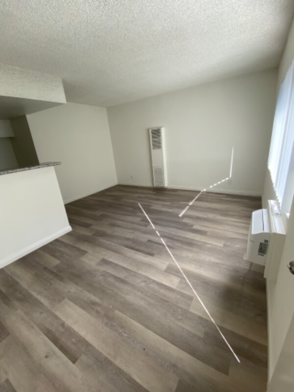 Foto del edificio - 820 S Walnut Ave