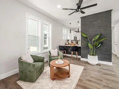 Foto del edificio - 730 Miller Ave