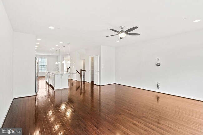 Building Photo - 7211 Howison Hill Ln