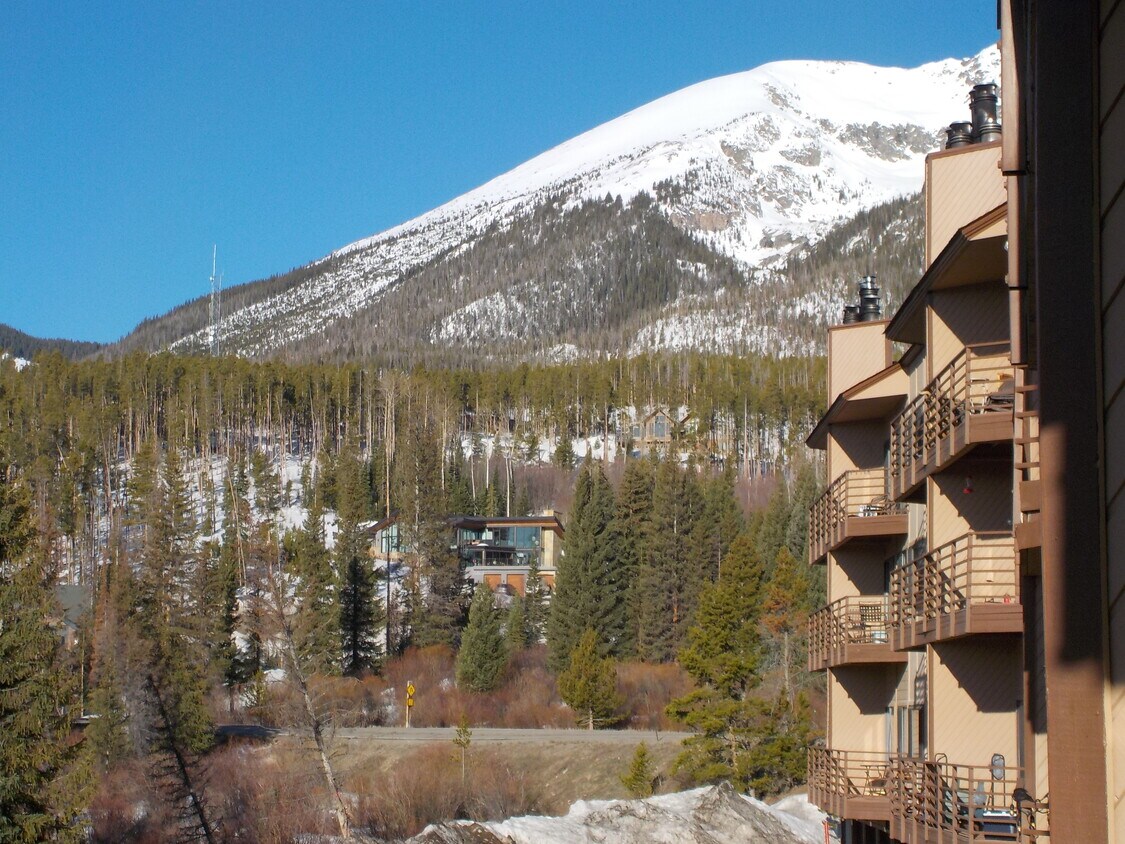 9825 Ryan Gulch Rd Unit B104, Silverthorne, CO 80498 Condo for Rent