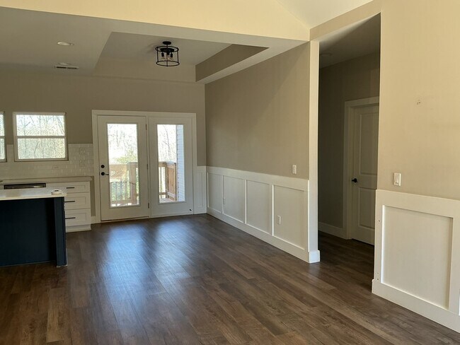 Building Photo - 208 Anchor Rd