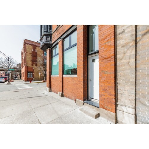 Building Photo - 1801 N Bissell St