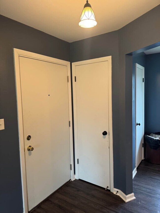Entrance - 2275 N Cable Rd