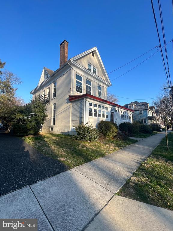 Foto del edificio - 33 Estaugh Ave