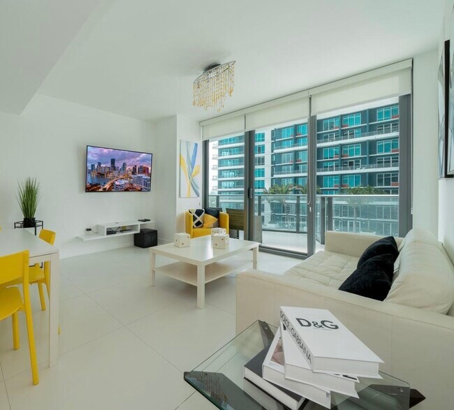 Foto del edificio - 1300 S Miami Ave
